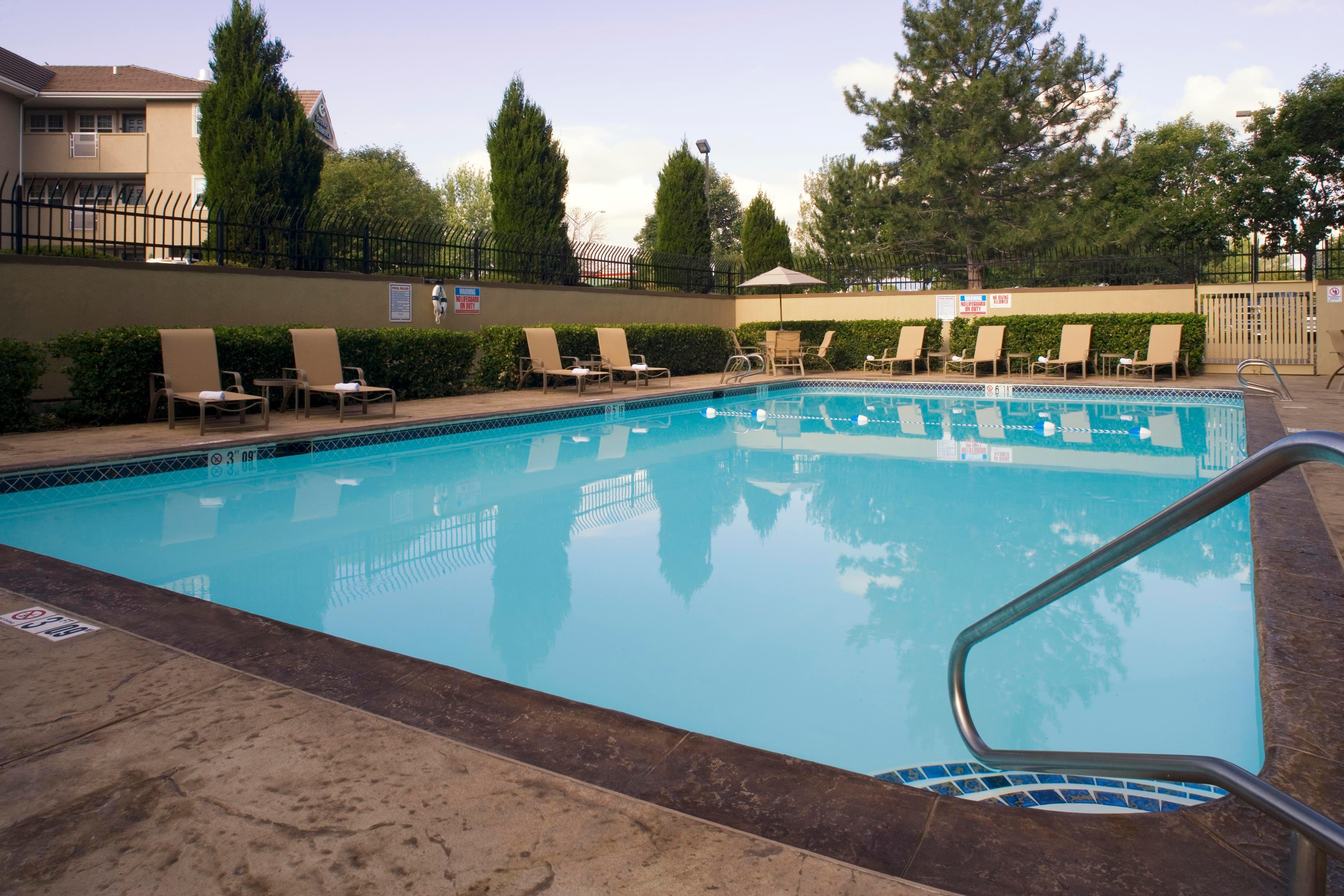 Holiday Inn Denver Lakewood By Ihg Extérieur photo